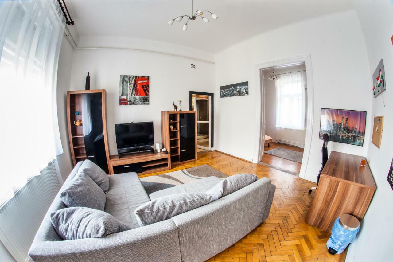 Inner City Apartment Debrecen Exterior photo